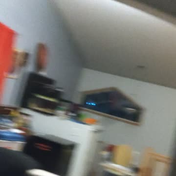 El Jesso goes upstairs