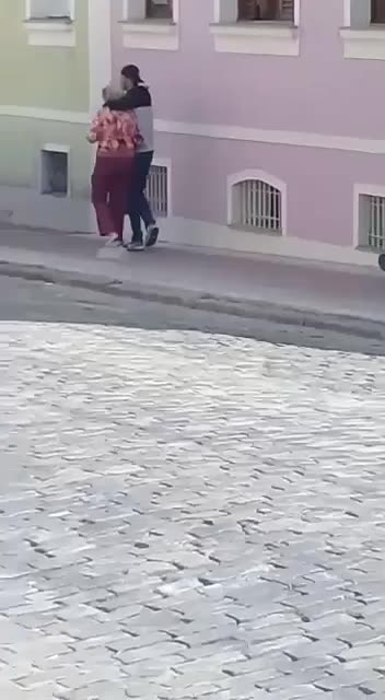 Asylum seeker in Spain gets swift removal