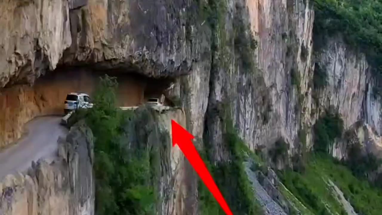 Most dangerous road in the world for driving