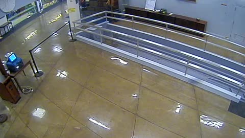 3064RHOBG3SubwayScreening_2021-01-06_14h00min01s270ms.mp4