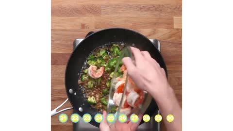 MEZZETTA ROASTED RED BELL PEPPER LINGUINE WITH SHRIMP
