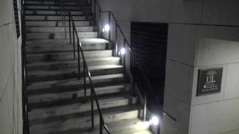 7172CVC00Stairs7-9Exterior_2021-01-05_20h00min00s727ms.mp4