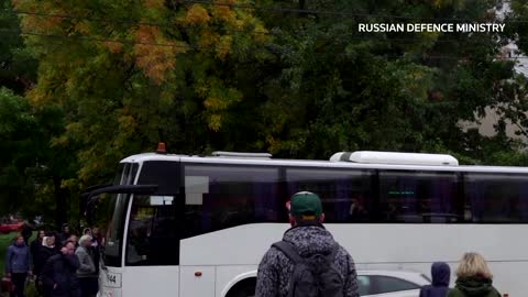 New military recruits depart from St Petersburg