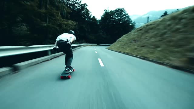 Amazing! Skate at 70 Mph in Switzerland on a Skateboard.