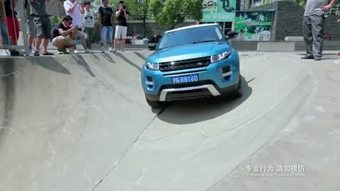 Range Rover Evoque Skate Park Stunt – Extreme Driving Challenge