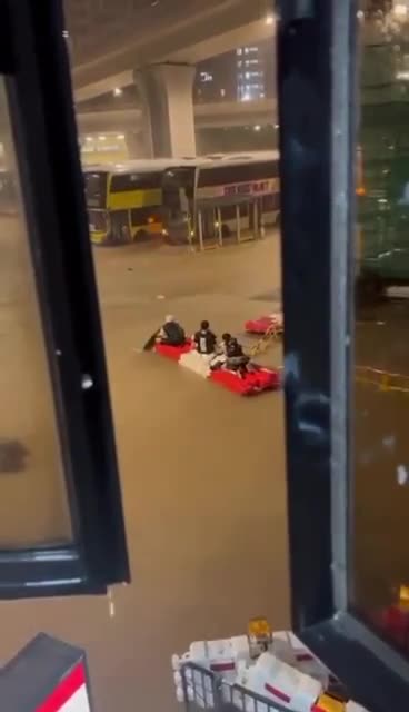 Typhoon Haikui produces the worst flooding the city has seen since 1884