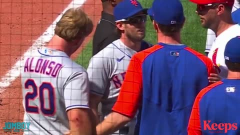 Mets and Cardinals brawl!!