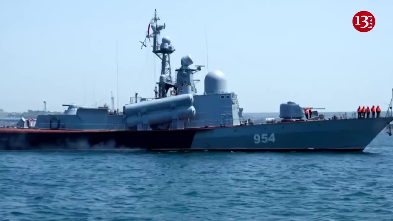 Ukrainian underwater drones sank Ivanovets boat, pride of Russian navy, leaving only 2 such vessels