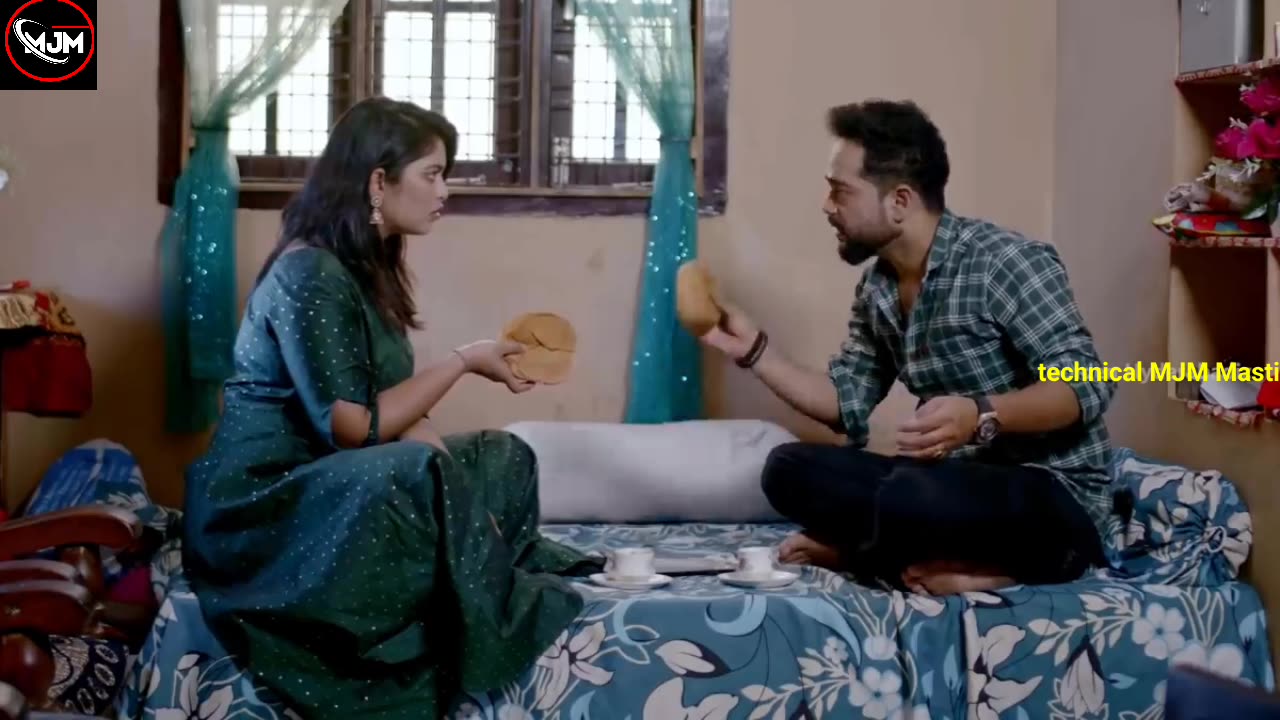 Kaam Wali _ Hyderabadi Couple Golden
