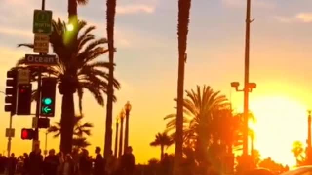 Love Santa Monica Beach in Los Angeles