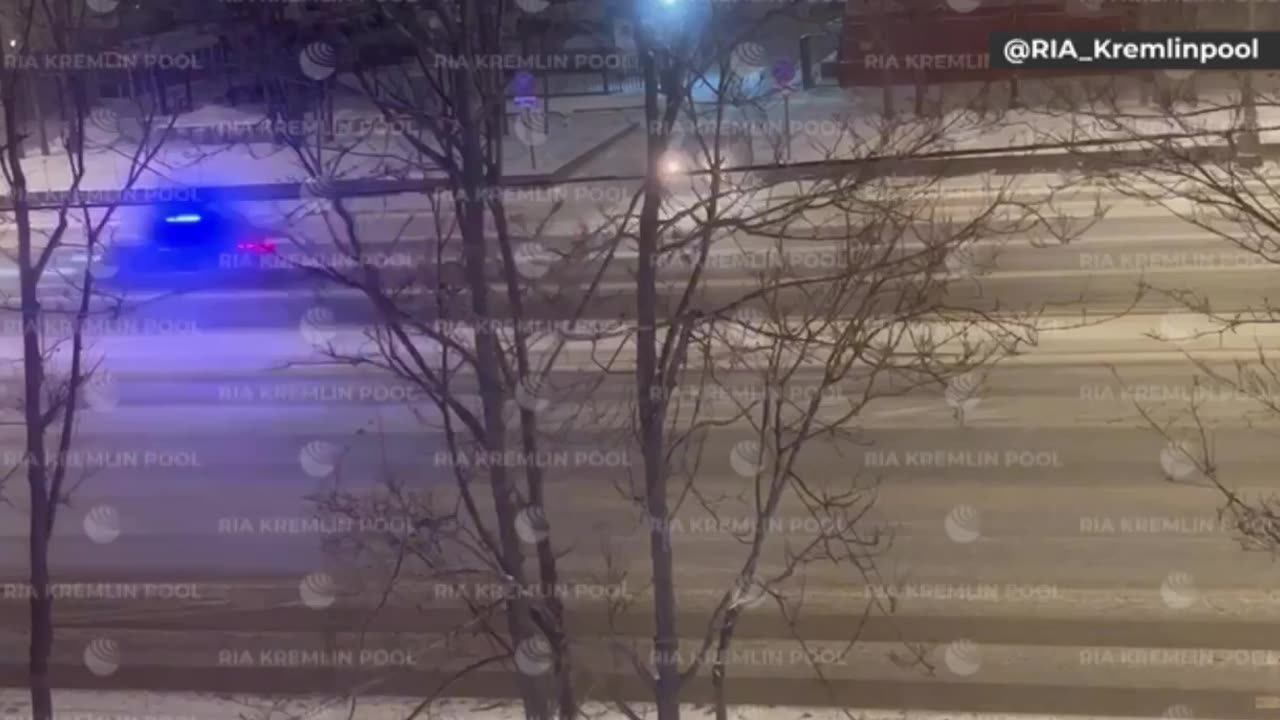 Putin's Motorcade Speeds Through Moscow in the Middle of the Night