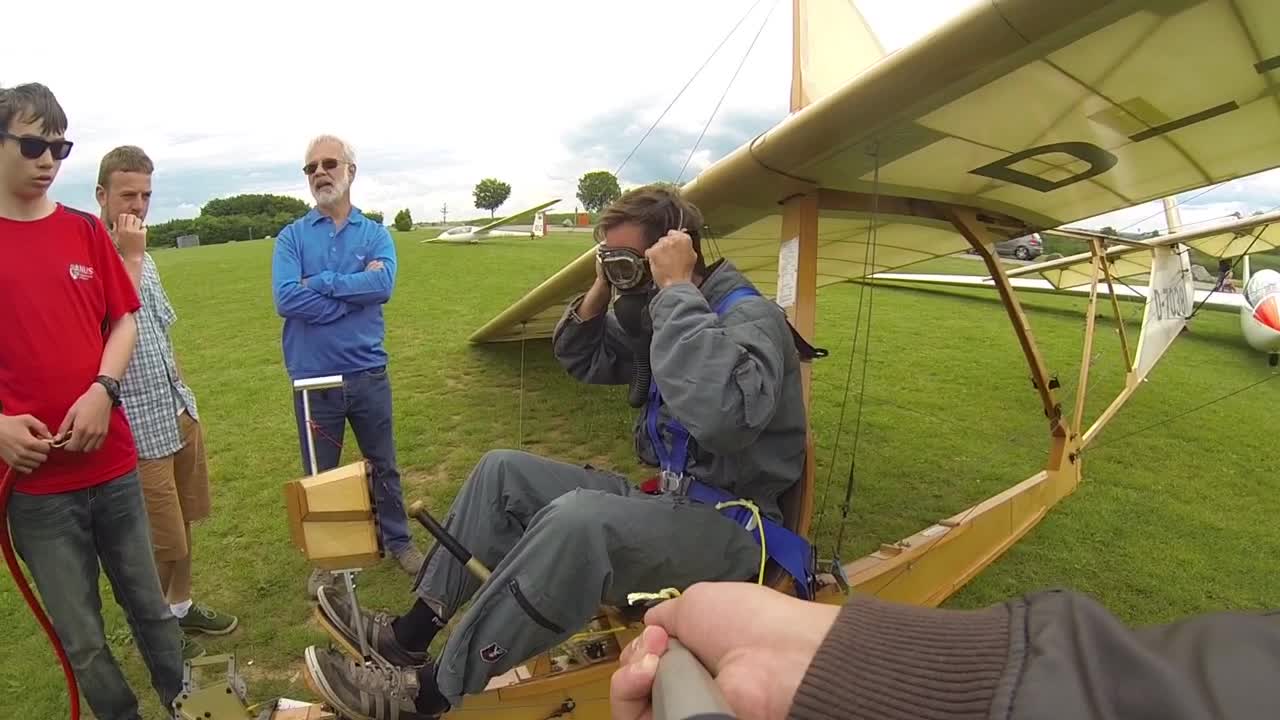 Daredevil Flies Glider Plane First Introduced In 1938