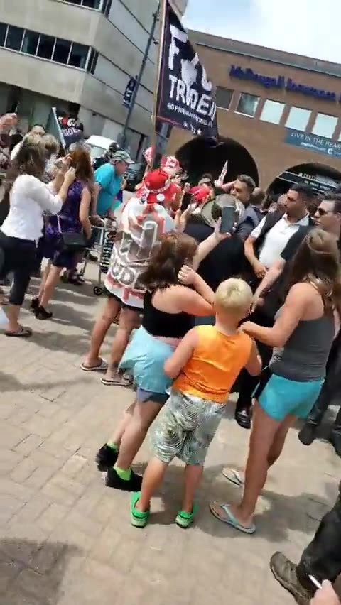 Probably not the welcome Trudeau was hoping for in Belleville!