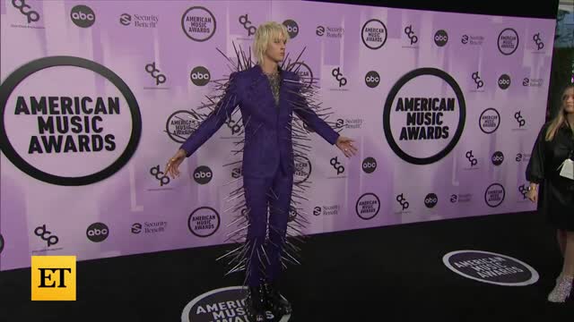 AMAs Machine Gun Kelly Arrives in Head-to-Toe Spikes