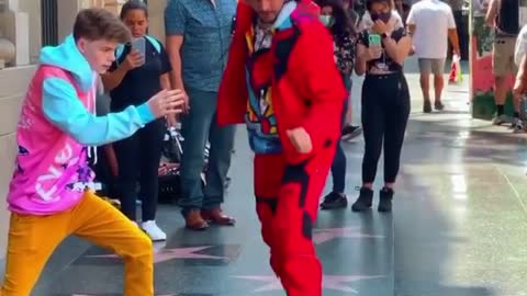 Shuffle dancers