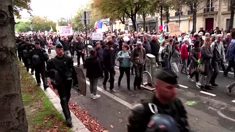 Yellow vests back in France as energy prices rise