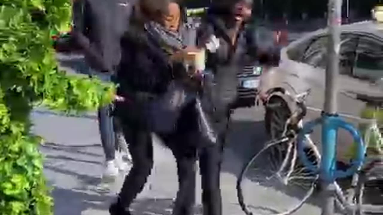 Street Comedy