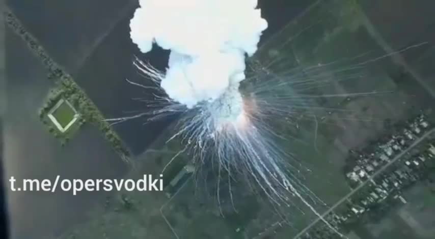 Spectacular footage of the destruction of two Ukrainian S-300s