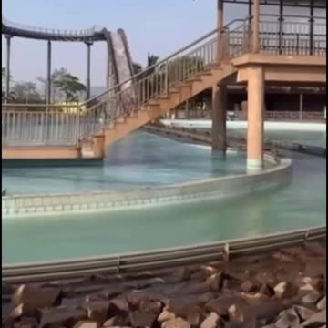 THEME PARK FAILS #shorts #66 #themepark #funny #failcompilation #funnyvideos #failscompilation #fail