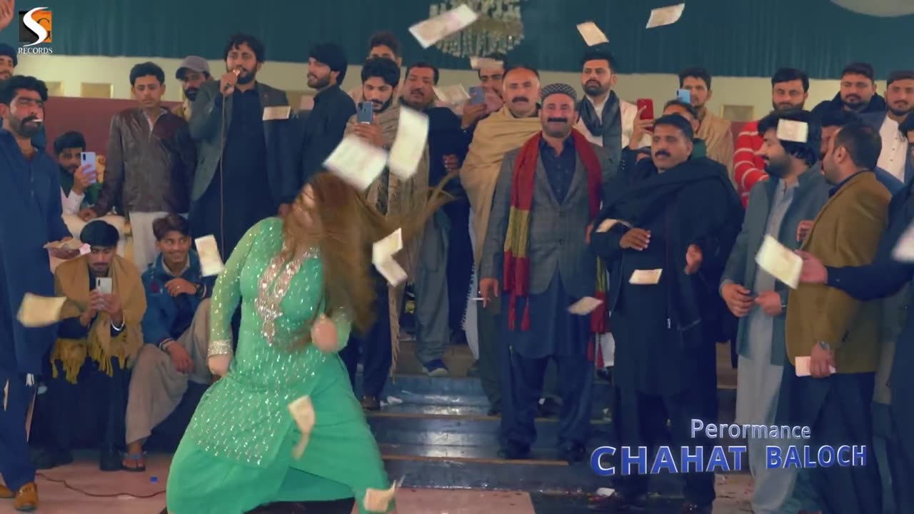 Chahat Baloch hot Dance