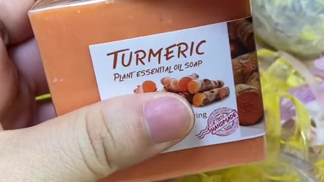 Turmeric Soap Cutting #soap #relaxing #soapcuttting #essentialoilsoap #payday #turmericsoap