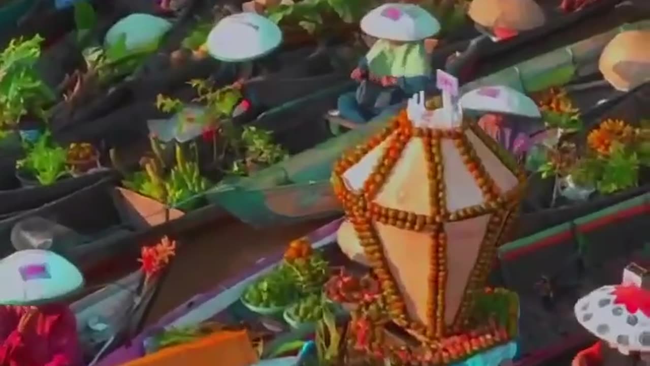 MESMERIZING LOK BAINTAN FLOATING MARKET IN INDONESIA
