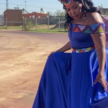 A look at 'Gomora' star Zodwa's wedding dress