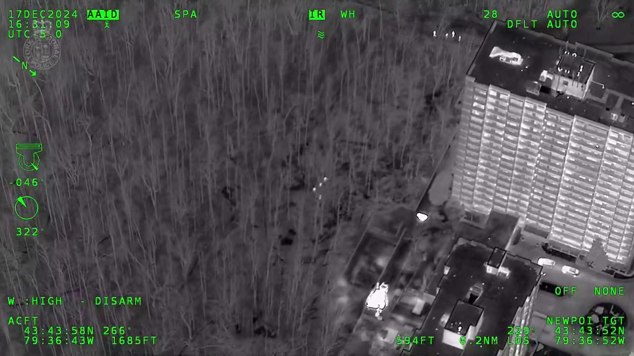 AIR SUPPORT UNIT ASSISTS ARRESTS FOLLOWING JEWELRY STORE ROBBERY IN GTA