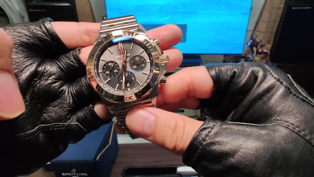 Breitling Chronomat B01 42mm 18K Rose Gold 2022