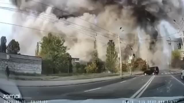 deNAZIfication - Russian missle Strike on Dnepr