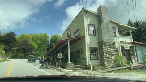 NW NC Dashcam #9 Little Switzerland North Carolina pop 111 there are 91 men 20 women