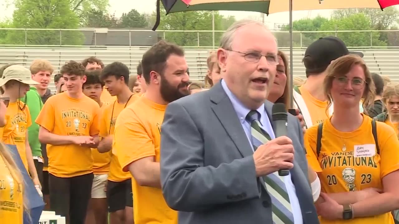 Track Dedication to Al Vandenberg