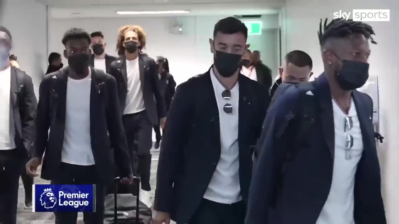 Manchester United arrive in Thailand for their pre-season tour