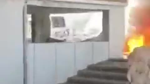 Breaking Israel: Burning buildings Be'er Sheva, Israel.