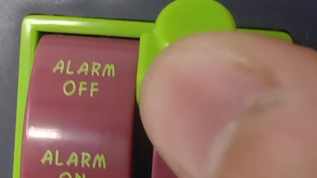 Nickelodeon Time Blaster AM/FM Radio Alarm Clock N2000 ~ Vintage Long Hall Technologies 1995