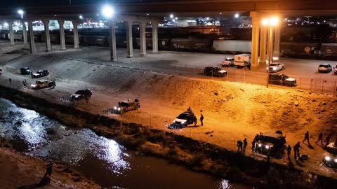 Texas National Guard deploys to US-Mexico border