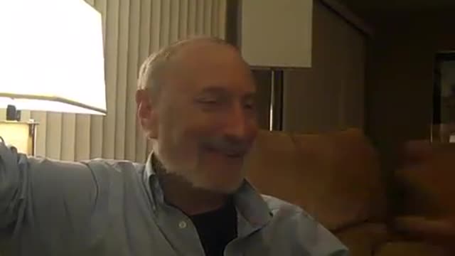 40 YEAR MEDICAL DOCTOR ON BENEFITS OF RAW FOODS AND WATER FASTING - Mar 19th 2011