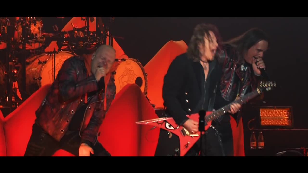 HELLOWEEN - Halloween (Official Live Video)