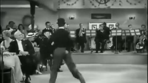 Charlie chaplin - #comedy #CinemaHistory #comedy #charliechaplin #charlie #funnyreels #funnyvideo