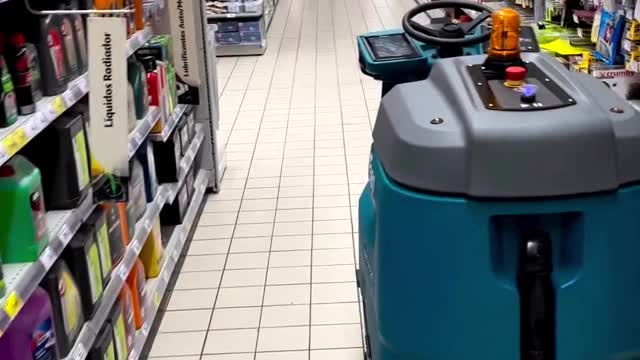 Supermercado Auchan - esfrogona autónoma