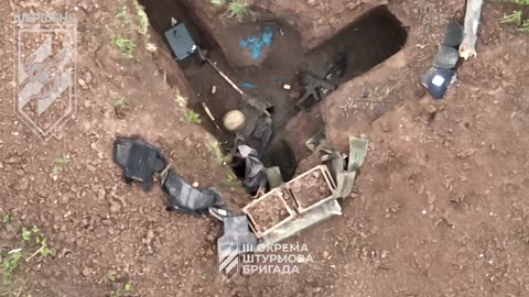 Russian firing position destroyed by Ukranian drone strike unit