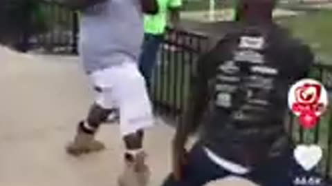You are not going to well fighting skating You are not gonna belive how this ended