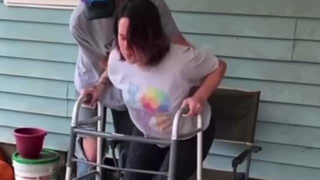 Elizabeth Tucker Can No Longer Walk After Taking Pfizer’s Poison Jab