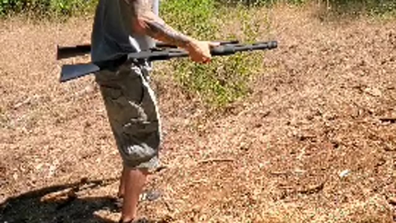 Dual Wielding 12 Gauge Shotguns