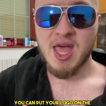 Why you should not sell Products with your Logo in your Clothing Brand