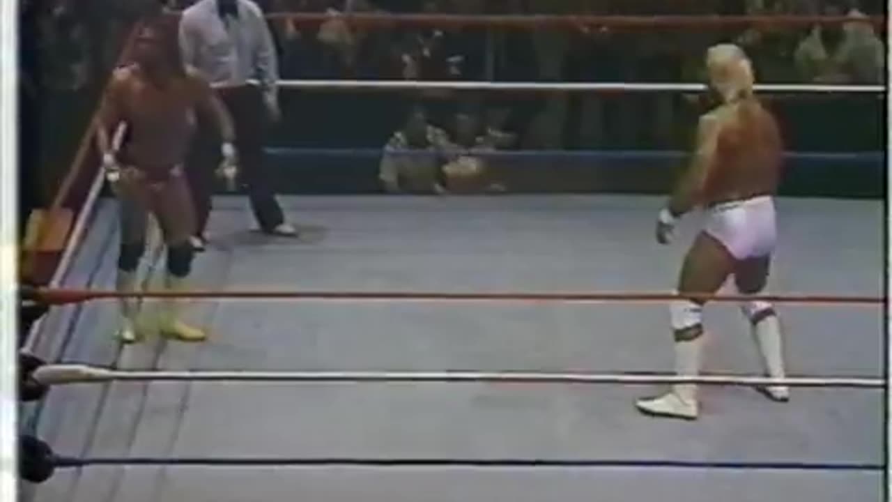 (1986.05.24) Hulk Hogan vs Randy Savage - WWF