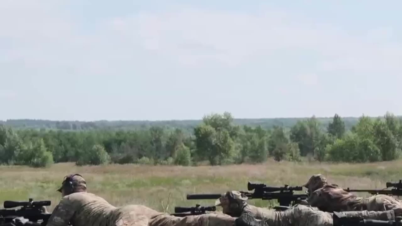 Snipers are being trained for long-range shooting