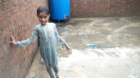 It is raining in Faisalabad today