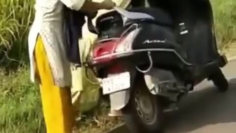 Funny Scooty Riding 😂😂