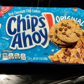 Eating Nabisco Party Chips Ahoy! Real Chocolate Chip Cookies, Dbn, MI, 8/7/23